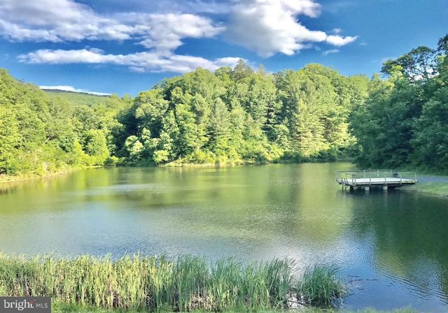 3 LEE DRIVE, Linden, VA 22642