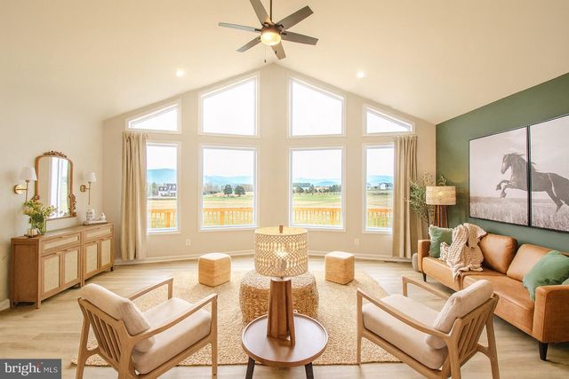 3 LEE DRIVE, Linden, VA 22642