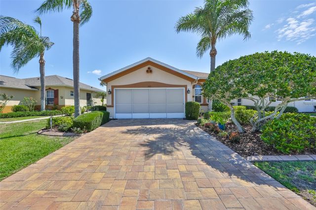 1917 STERLING GLEN COURT, Sun City Center, FL 33573