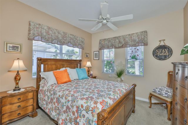 1917 STERLING GLEN COURT, Sun City Center, FL 33573