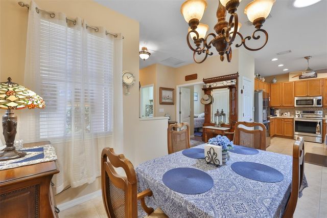 1917 STERLING GLEN COURT, Sun City Center, FL 33573