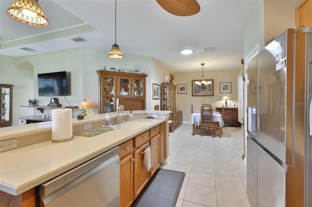 1917 STERLING GLEN COURT, Sun City Center, FL 33573