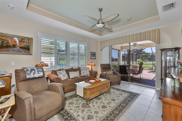 1917 STERLING GLEN COURT, Sun City Center, FL 33573