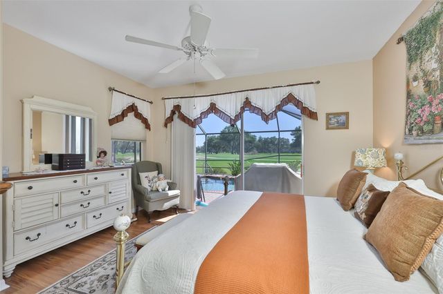 1917 STERLING GLEN COURT, Sun City Center, FL 33573
