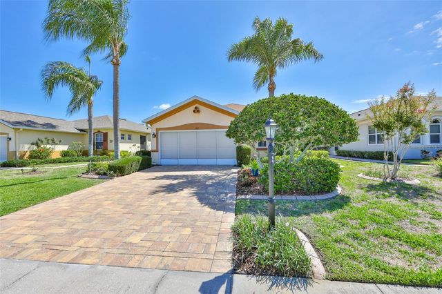 1917 STERLING GLEN COURT, Sun City Center, FL 33573