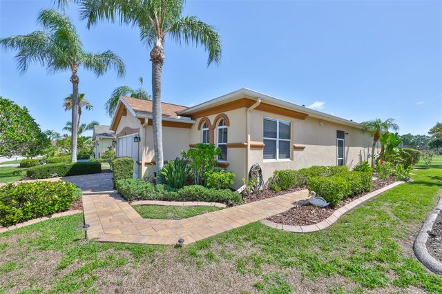 1917 STERLING GLEN COURT, Sun City Center, FL 33573