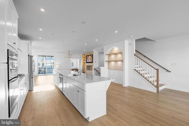 16013 HYDE PARK PL, Bowie, MD 20716