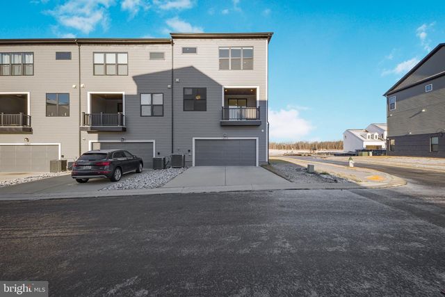 16013 HYDE PARK PL, Bowie, MD 20716