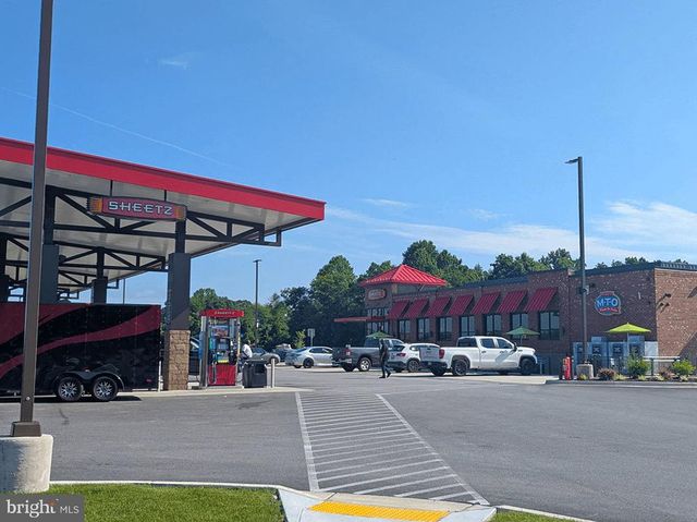 16013 HYDE PARK PL, Bowie, MD 20716