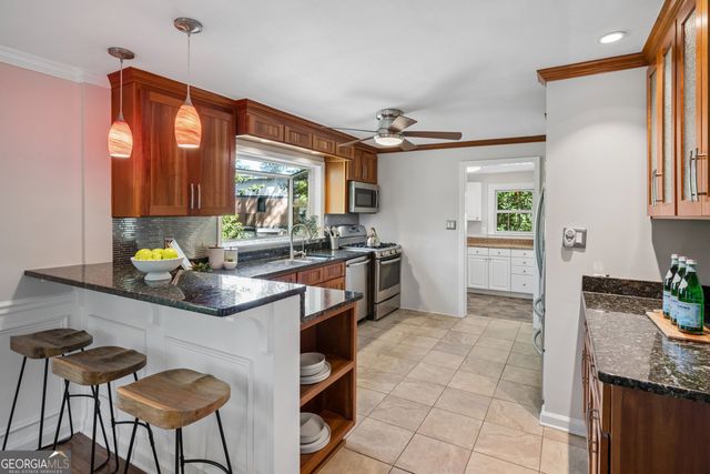 1031 Shepherds Lane, Atlanta, GA 30324
