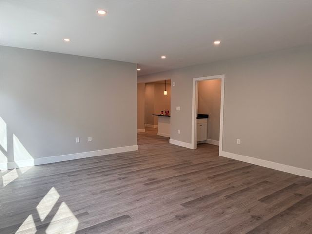 251 Sladen Street 304, Dracut, MA 01826