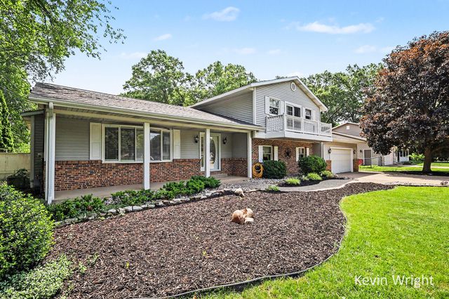 3734 Fern Hills Drive, Muskegon, MI 49444