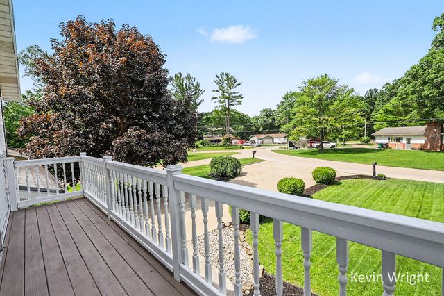 3734 Fern Hills Drive, Muskegon, MI 49444