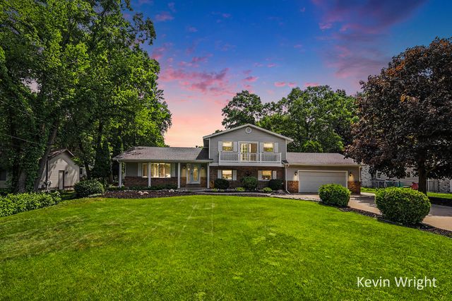 3734 Fern Hills Drive, Muskegon, MI 49444