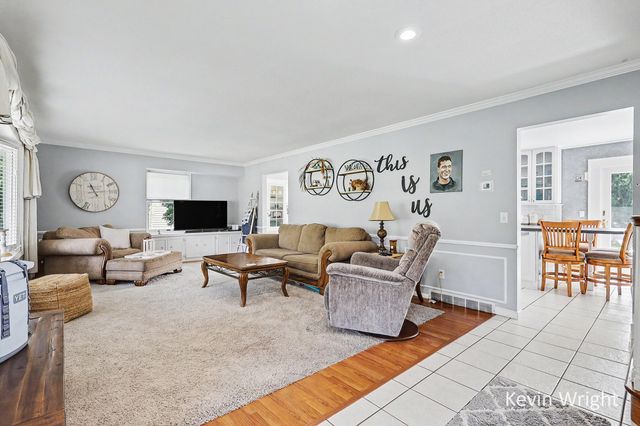 3734 Fern Hills Drive, Muskegon, MI 49444
