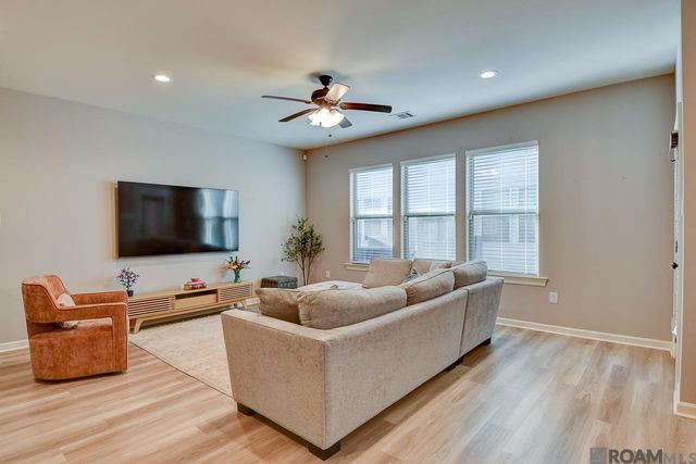 1038 Creek Breeze Ave, Baton Rouge, LA 70820