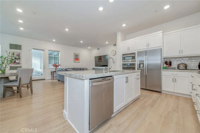 158 Sentosa, Irvine, CA 92618