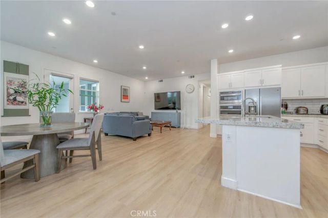 158 Sentosa, Irvine, CA 92618