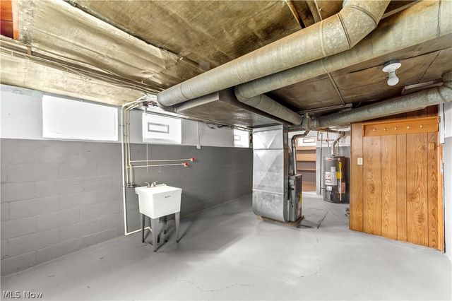 4484 W 57th Street, Cleveland, OH 44144