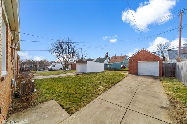 4484 W 57th Street, Cleveland, OH 44144
