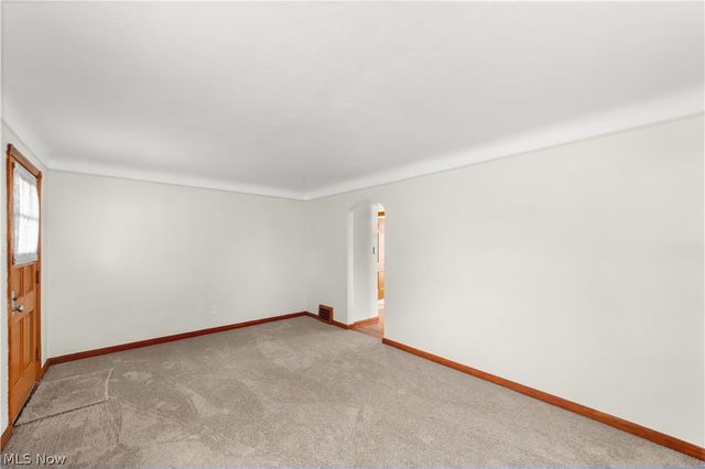 4484 W 57th Street, Cleveland, OH 44144