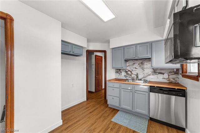 4484 W 57th Street, Cleveland, OH 44144