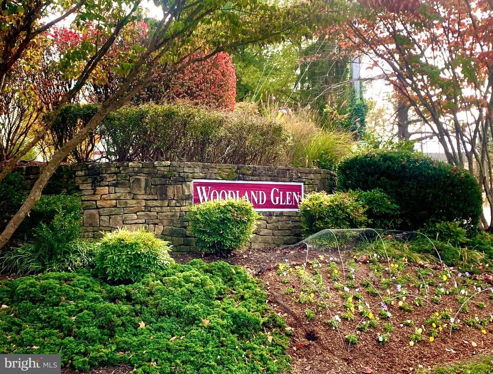 13244 MAPLE CREEK LN, Centreville, VA 20120