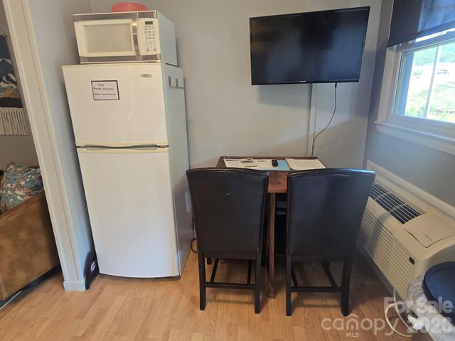 160 Whitney Boulevard 4, Lake Lure, NC 28746
