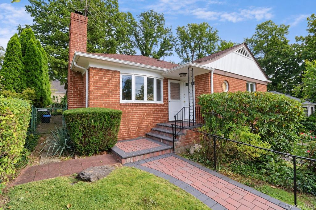 72 Mohawk Road, Yonkers, NY 10710 — photo 4