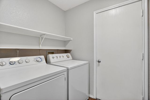 1435 Queen Annes Drive, Burleson, TX 76028