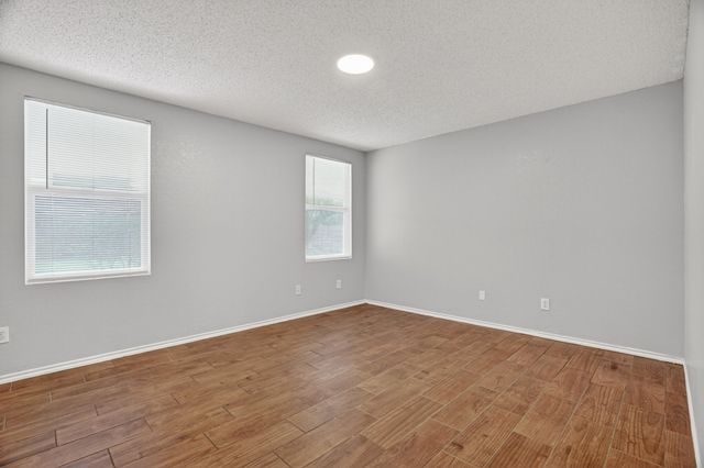 1435 Queen Annes Drive, Burleson, TX 76028