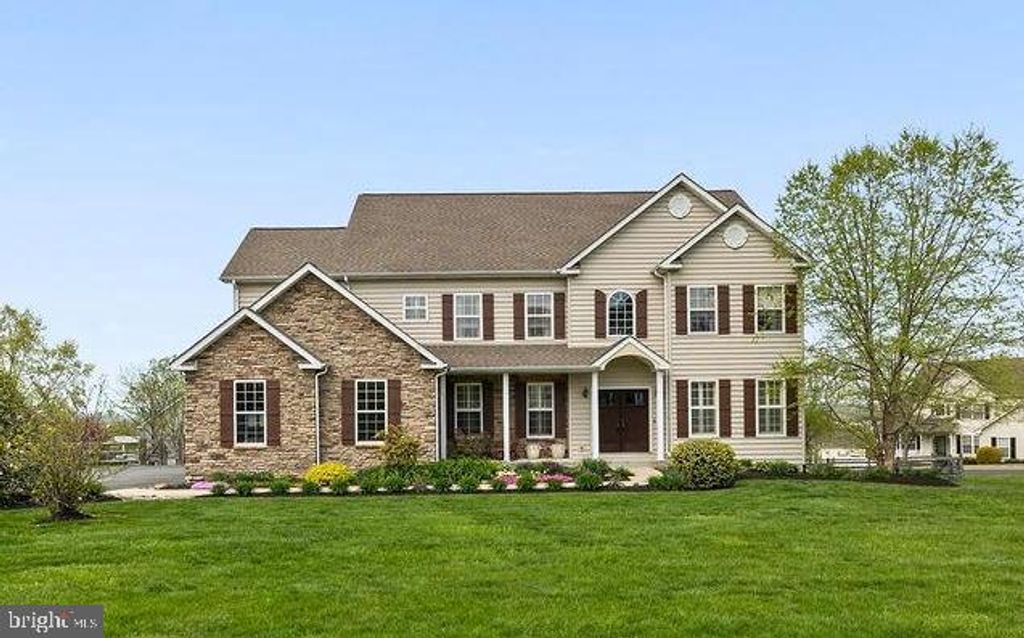 2531 TRACY LN, Gilbertsville, PA 19525