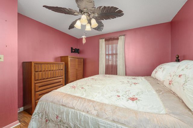1911 Jamaica St, El Dorado, KS 67042