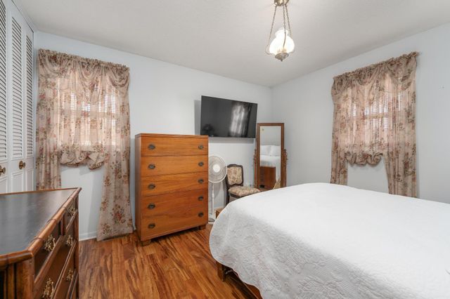 1911 Jamaica St, El Dorado, KS 67042