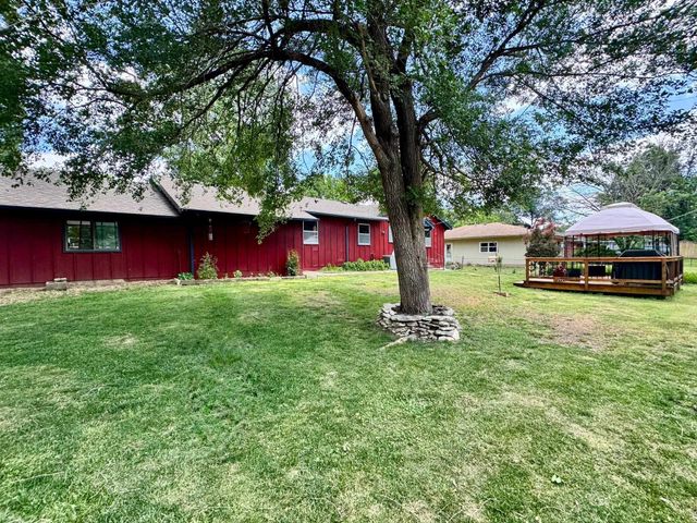 1911 Jamaica St, El Dorado, KS 67042