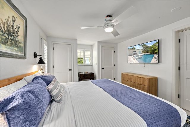 3360 HIGEL AVENUE, Sarasota, FL 34242