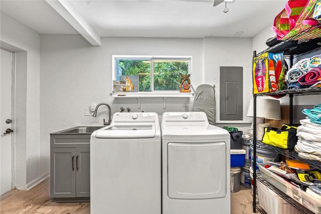 3360 HIGEL AVENUE, Sarasota, FL 34242