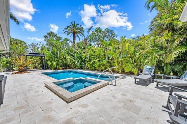 3360 HIGEL AVENUE, Sarasota, FL 34242