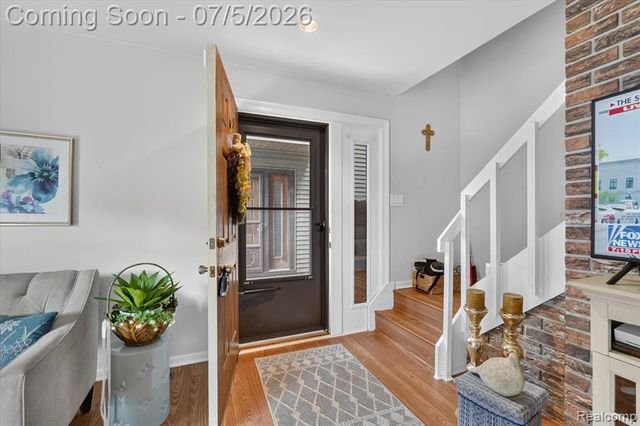 524 W Rockwell Street, Fenton, MI 48430