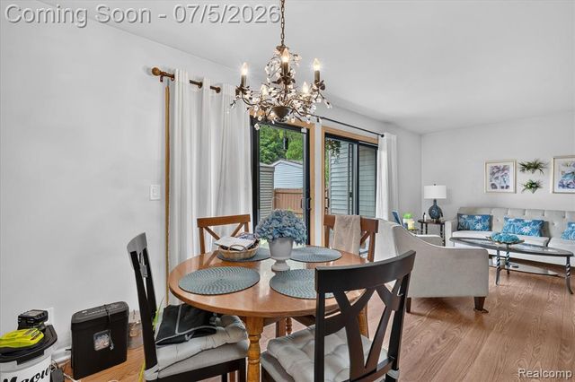 524 W Rockwell Street, Fenton, MI 48430