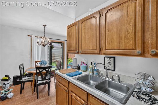 524 W Rockwell Street, Fenton, MI 48430