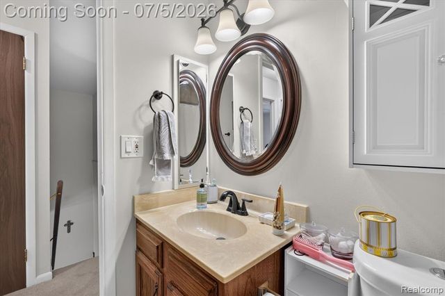524 W Rockwell Street, Fenton, MI 48430
