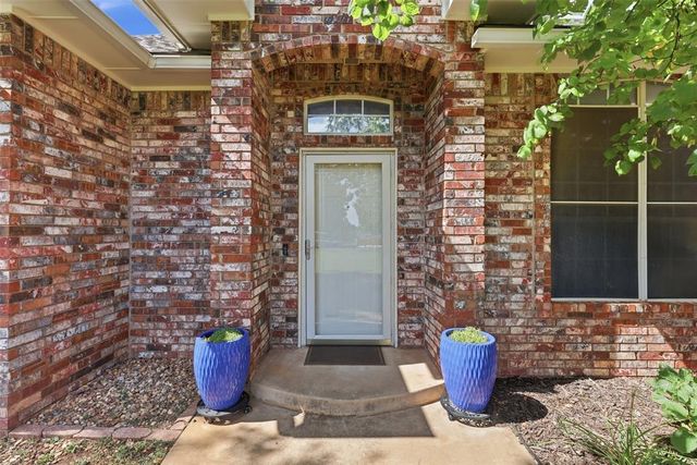 1009 Driver Lane, Edmond, OK 73025