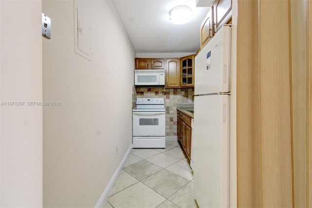 4717 NW 7th Street 604-10, Miami, FL 33126