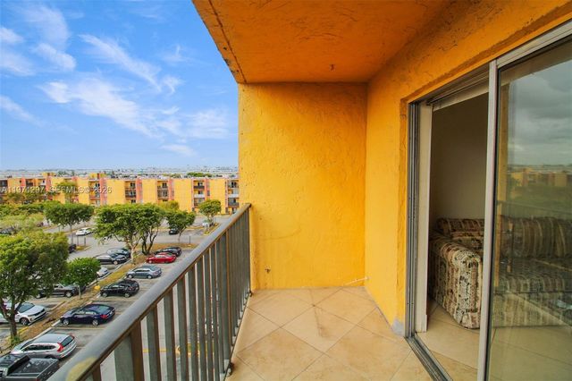 4717 NW 7th Street 604-10, Miami, FL 33126