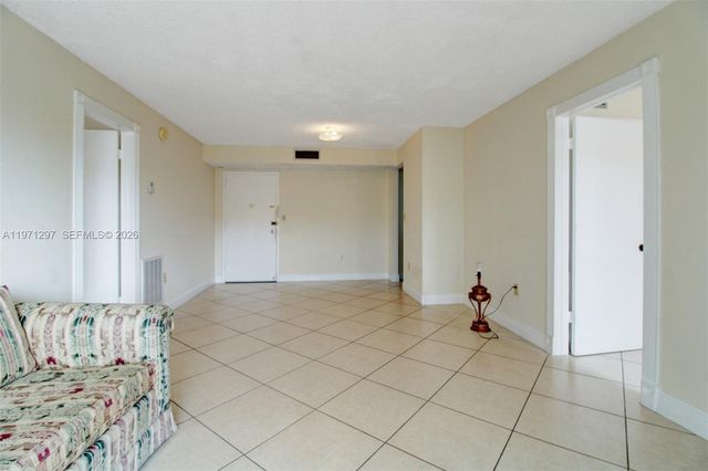4717 NW 7th Street 604-10, Miami, FL 33126