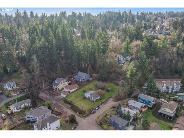 2444 RANDALL St, West Linn, OR 97068