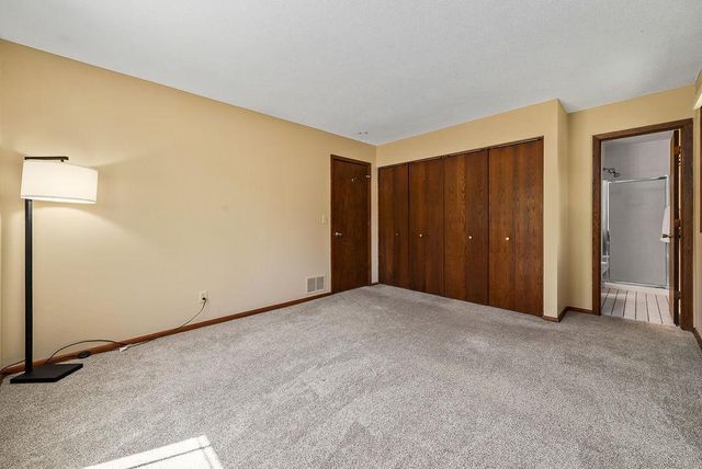 15769 Hayes Trail, Apple Valley, MN 55124