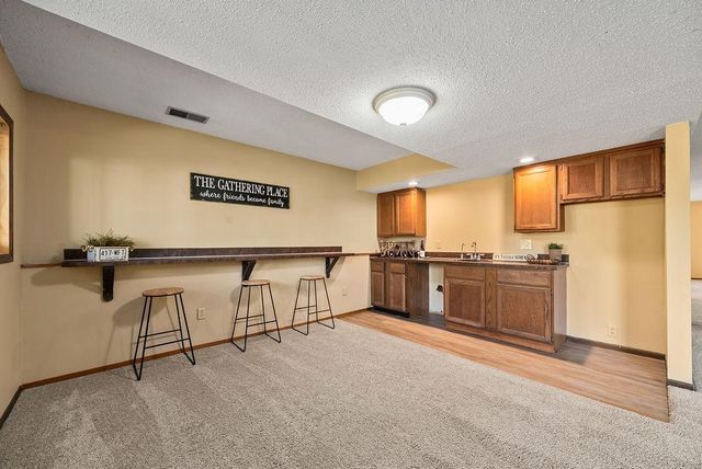 15769 Hayes Trail, Apple Valley, MN 55124