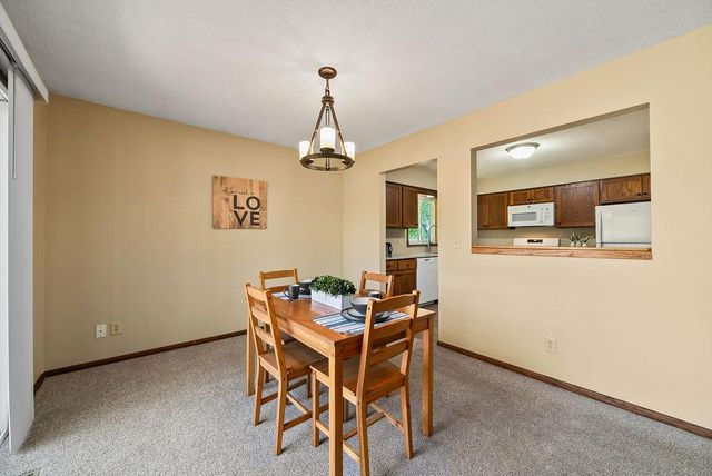 15769 Hayes Trail, Apple Valley, MN 55124